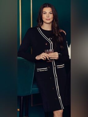 New Aleeza Paris Camilla Dress Black/White Trim – Size XS (Fits XS–S)